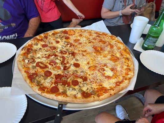 Jersey Giant Pizza "28 inch" Giant