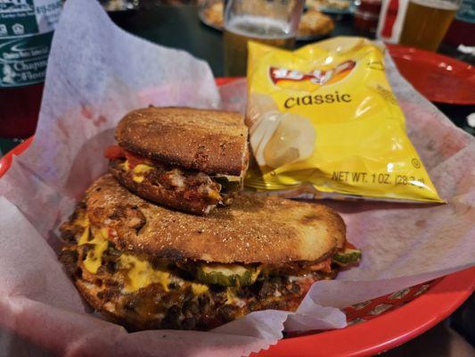 Cheeseburger pizza pocket