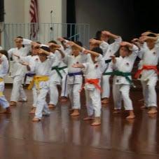 Karate lesson at Hawaii kai Dojo．