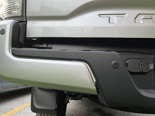 Bumper doesn't fit correctly.