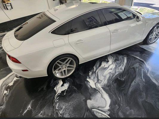 Garage - Marble design metallic
Epoxy