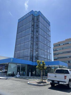 Car vending machine from the outside