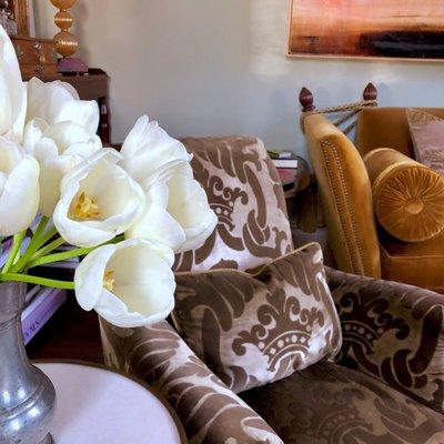 The Mellow Palette of this Gentleman's Room Conjures Images of an Old Pipe and Worn Slippers, Decorations Lucullus French Quarter Maisonette