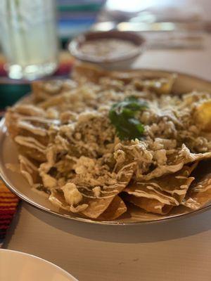 Chilaquiles verdes con pollo