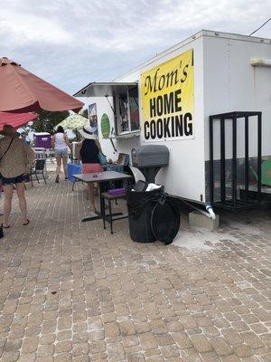 Front of new food truck location