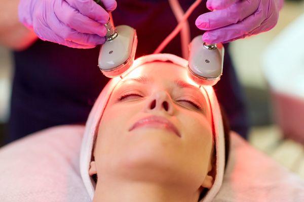 The Anti-Gravity facial with Red, Green and Blue lights, can help turn back time and reduce fine line and wrinkles.