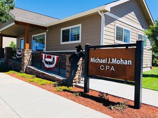 Michael J Mohan, CPA