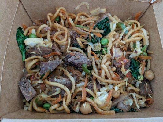 Chow mein with lamb