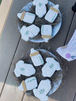 Baby shower cookies