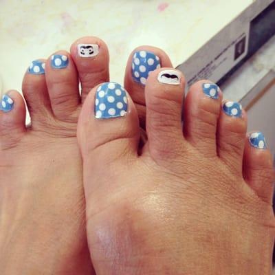 Enjoy a wonderful Pedicure and cool design like this...