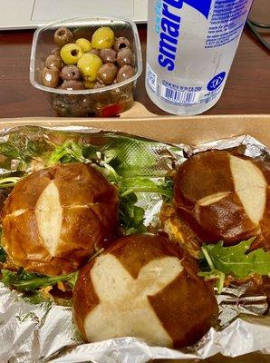 Bbq pork sliders - Italian olive mix