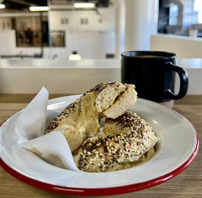 Hummus on everything bagel, oat latte