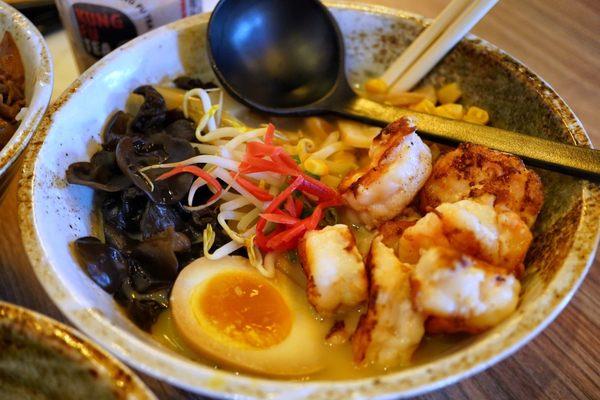 Grilled shrimp ramen