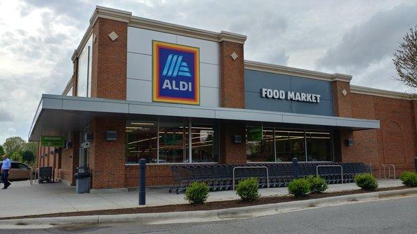 Aldi in Highland Creek, Charlotte NC