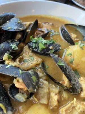 Island seafood stew