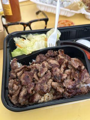 Bento box, already eaten dumplings, save the best for last