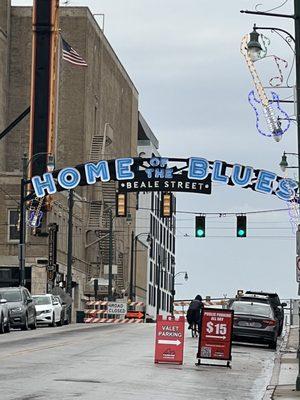 Dyer is located in the heart of Beale street!