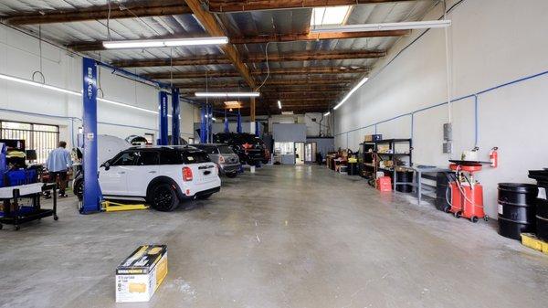 Our MINI repair shop in Laguna Hills attracts customers from all throughout Orange County, including Irvine, Costa Mesa, and more.