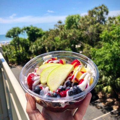 Açaí and pitaya bowl