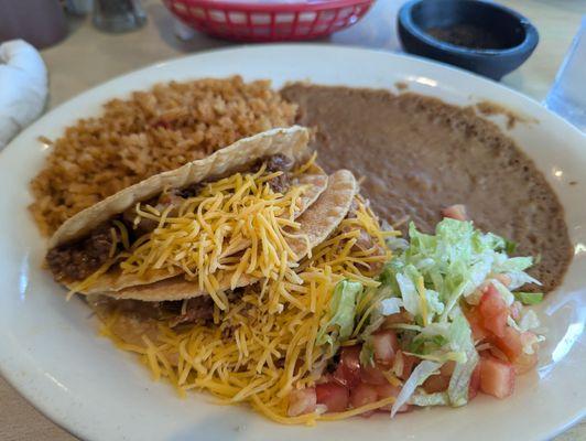 Crispy Tacos Lunch Plate (one beef,one chicken). Yummy!