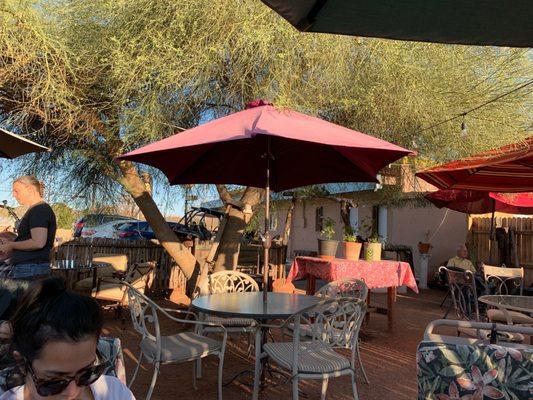 Outdoor eating area nice with shade and a water fountain. Pet friendly.