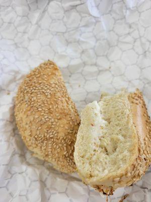 bagel with cream cheese