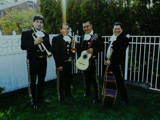 Mariachi New Jersey Suárez