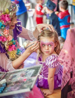 As a Master-Level Face Painter you'll note a huge difference. Less boring waiting for kids, I'm fast. No drippy face paint in the photos.