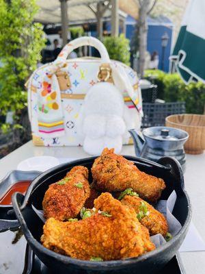 Wow... Bucket O' wings with wasabi honey !!!