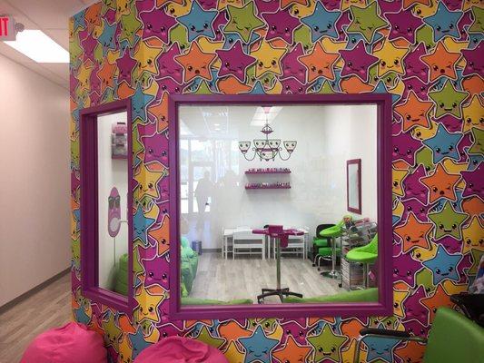 This is an absolutely darling Children's Fun Salon!