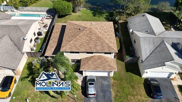 Molina's Roofing Services