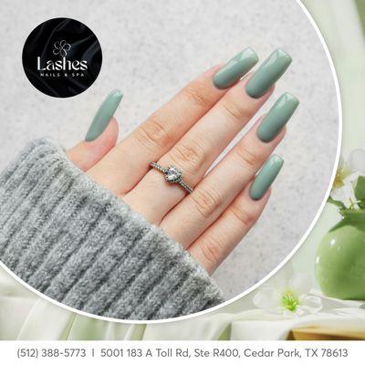 Elevate your look with our exclusive luxury nail designs! 
Sophisticated, stylish, and crafted to perfection, our nails are made to dazz