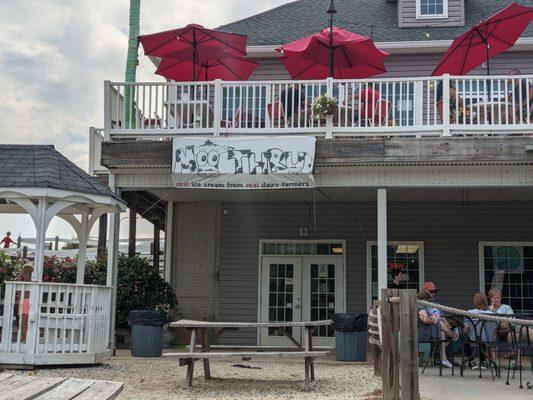 Outdoor seating area by dock