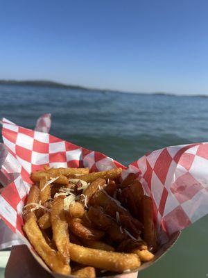 Yacht club fries (truffle fries)