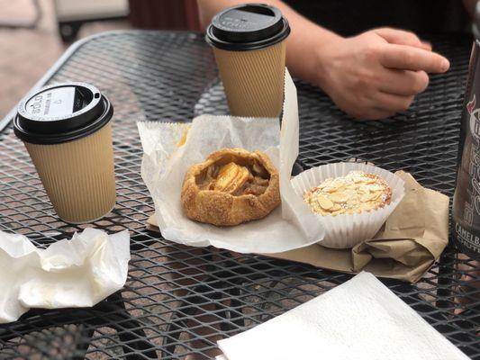 Americano, mocha latte, apple tart, almond... croissant?