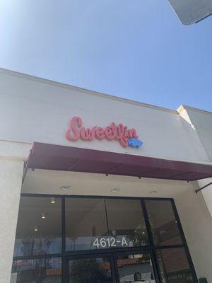 The great new Sweetfin in Belmont Shore!