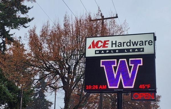 Signage at 90th & Roosevelt. Go Huskies! (1/4/24)