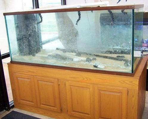 280 Gallon used aquarium combo