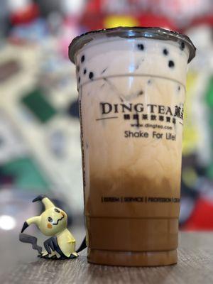 Vietnamese Coffee Latte (Mimikyu trying it)