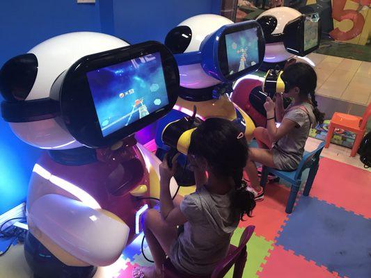 Adri and Bani twin sisters have fun with VR games