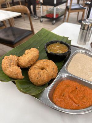 Medhu Vada