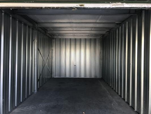 Clean and dry Storage units