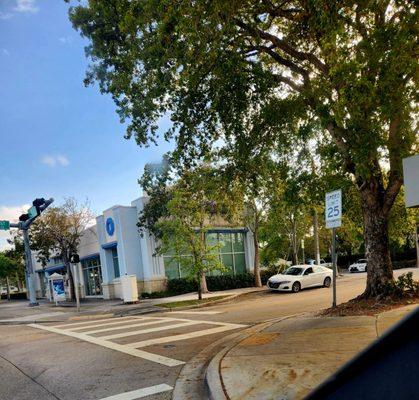 The front of the bank on busy Biscayne Blvd. It is best to turn right just before the bank and take a left into their parking lot.