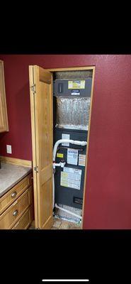 New Air Handler with Air Purification in Eagle Crest near Redmond OR.