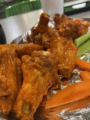 Medium hot wings