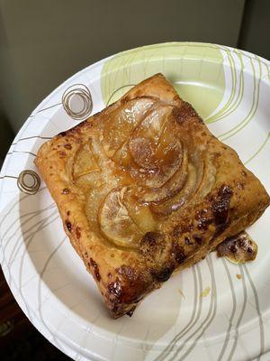 Apple pastry