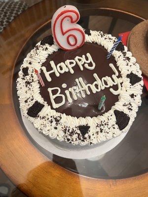 Cookie & Cream ice cream cake