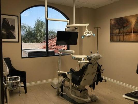 Our surgery rooms are sterile and luxurious for the comfort and safety of our patients!