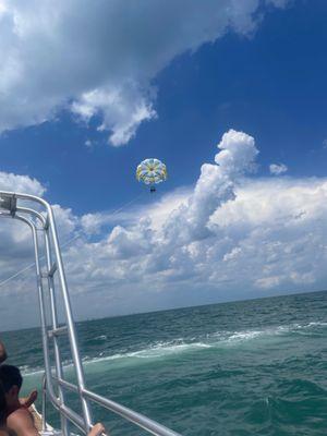 Parasailing pair