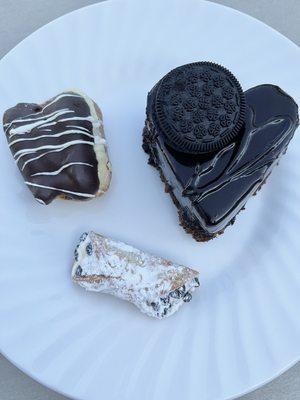 Oreo cake. Cannoli. Eclair